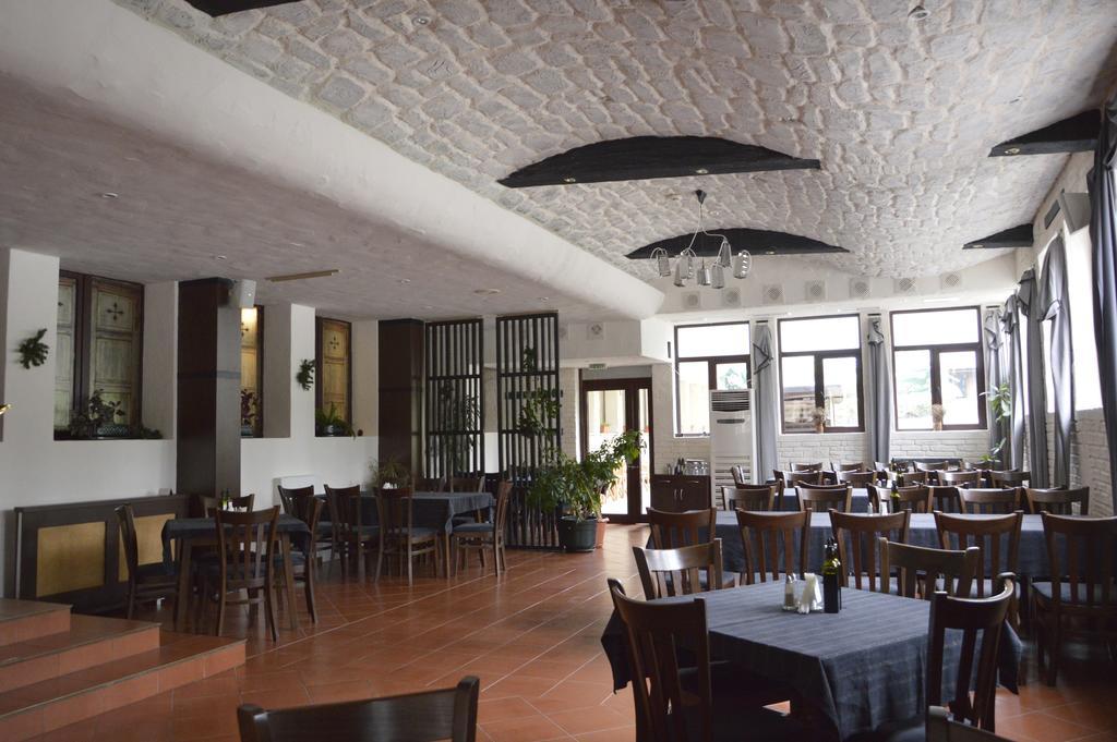 Persey Flora Apartments โบโรเวทส์ ภายนอก รูปภาพ