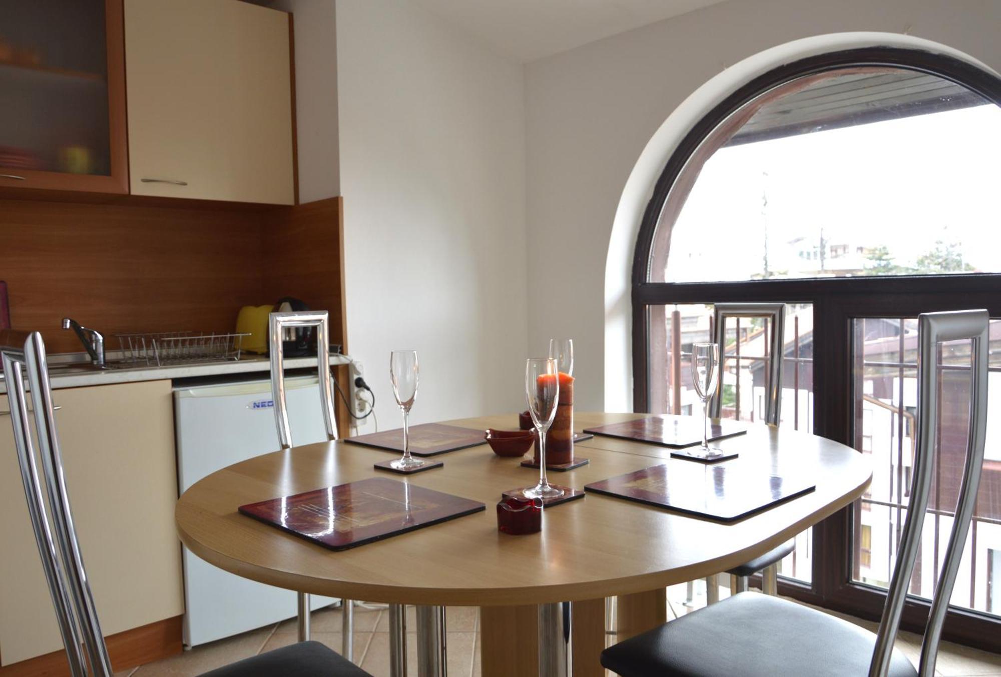 Persey Flora Apartments โบโรเวทส์ ภายนอก รูปภาพ