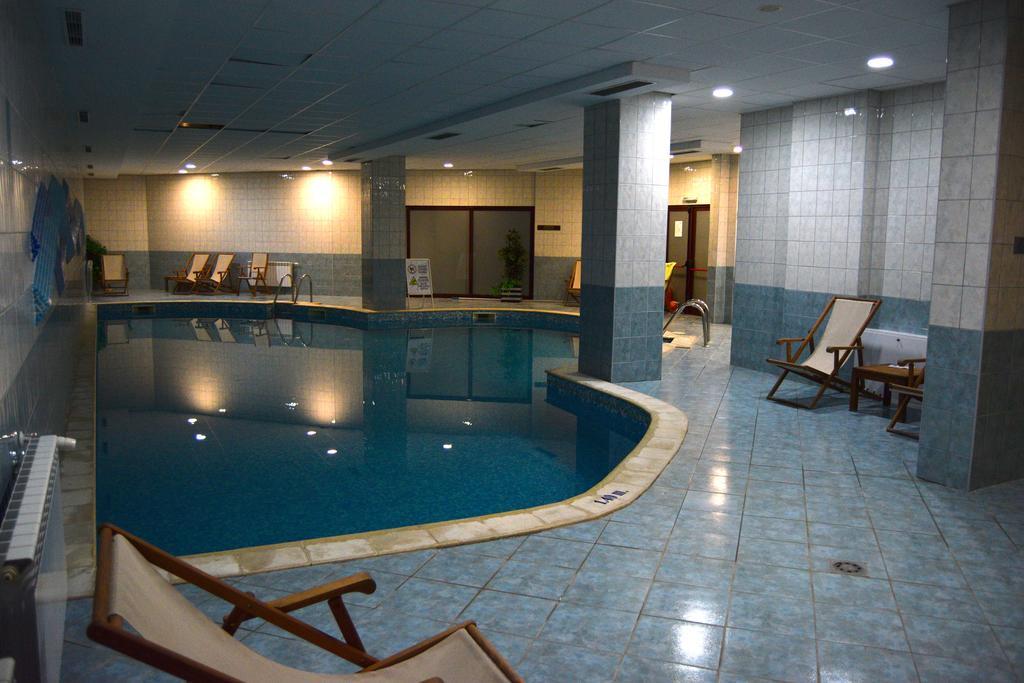 Persey Flora Apartments โบโรเวทส์ ภายนอก รูปภาพ